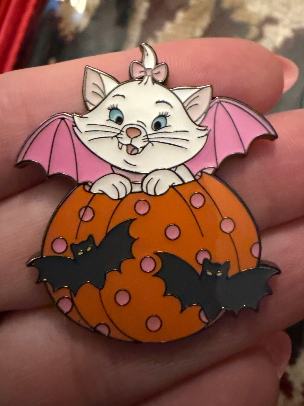 Loungefly Disney Cats & Dogs Halloween Blind Box Enamel Pin Hot Topic - Marie